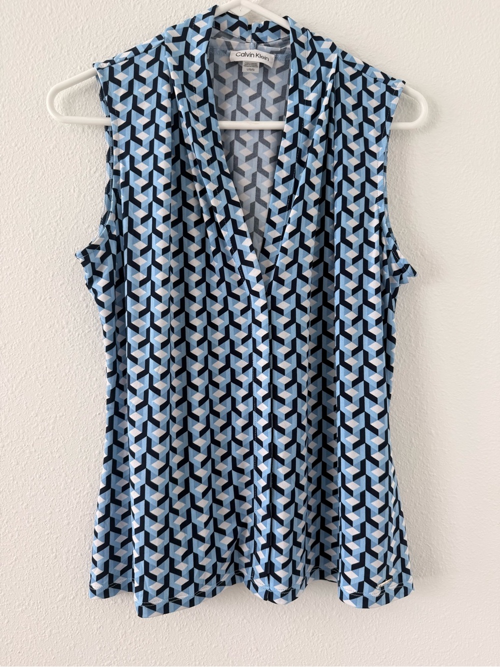 Calvin Klein Blue and Black Geometric Sleeveless V-Neck Camisole